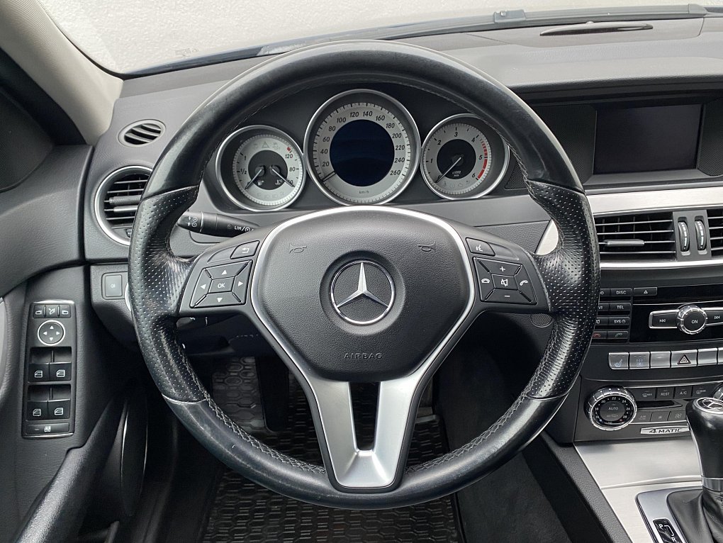 Mercedes-Benz Třída C 3.0 CDi  C300 4Matic