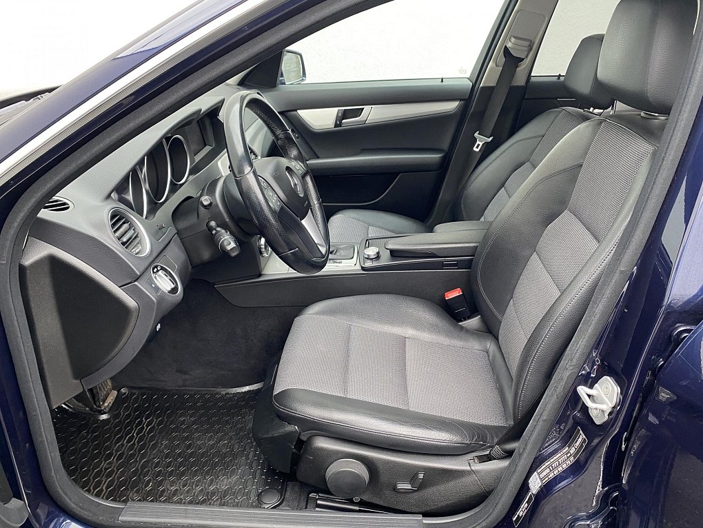 Mercedes-Benz Třída C 3.0 CDi  C300 4Matic
