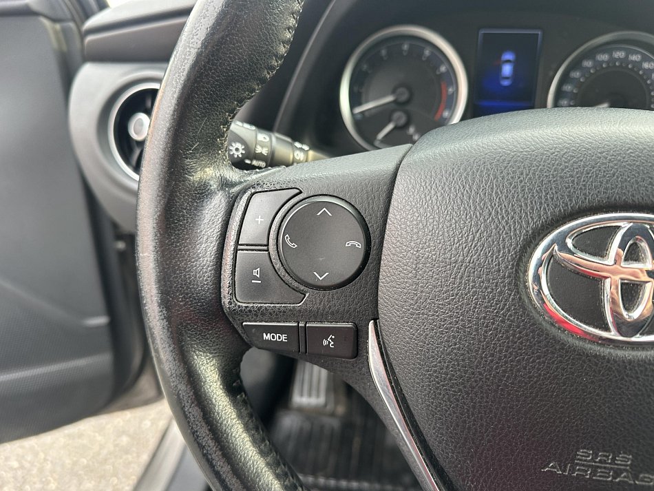 Toyota Corolla 1.6 VVTi 