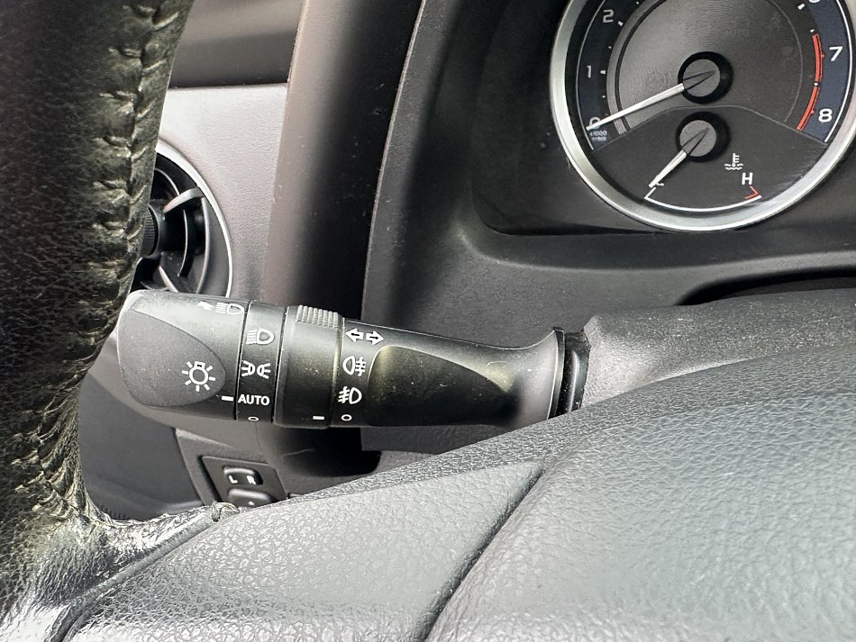 Toyota Corolla 1.6 VVTi 