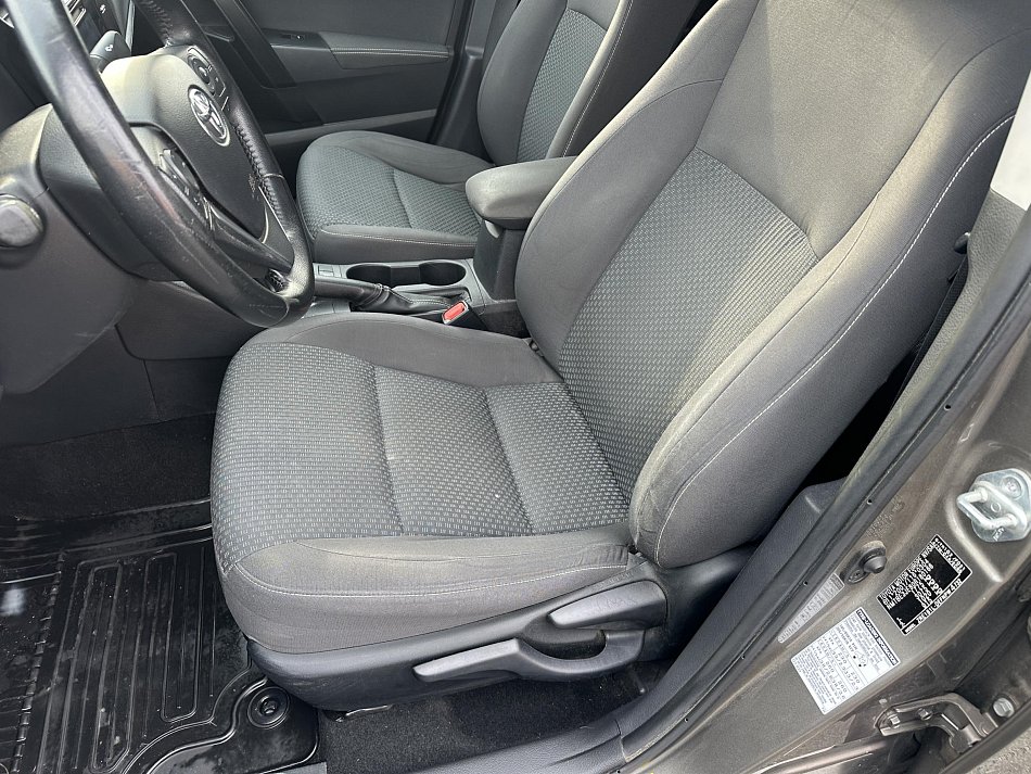 Toyota Corolla 1.6 VVTi 