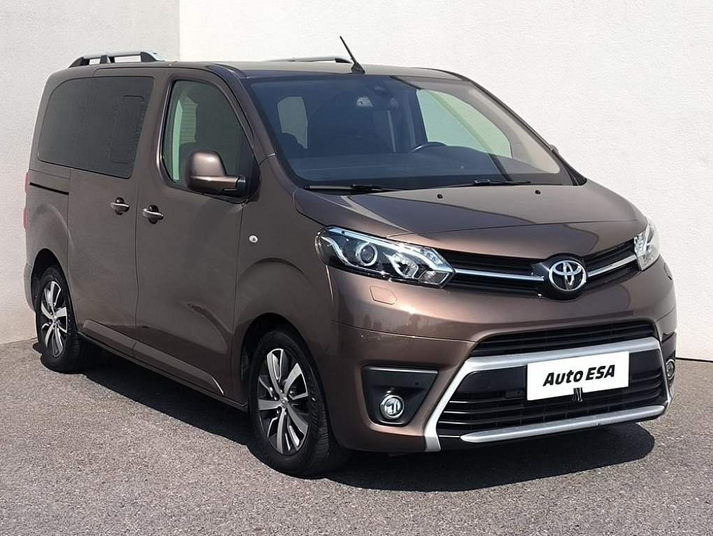 Toyota ProAce Verso 2.0D-4D  L2 5míst