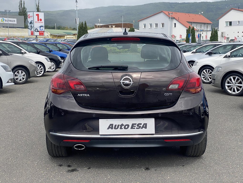 Opel Astra 2.0 TDCi 