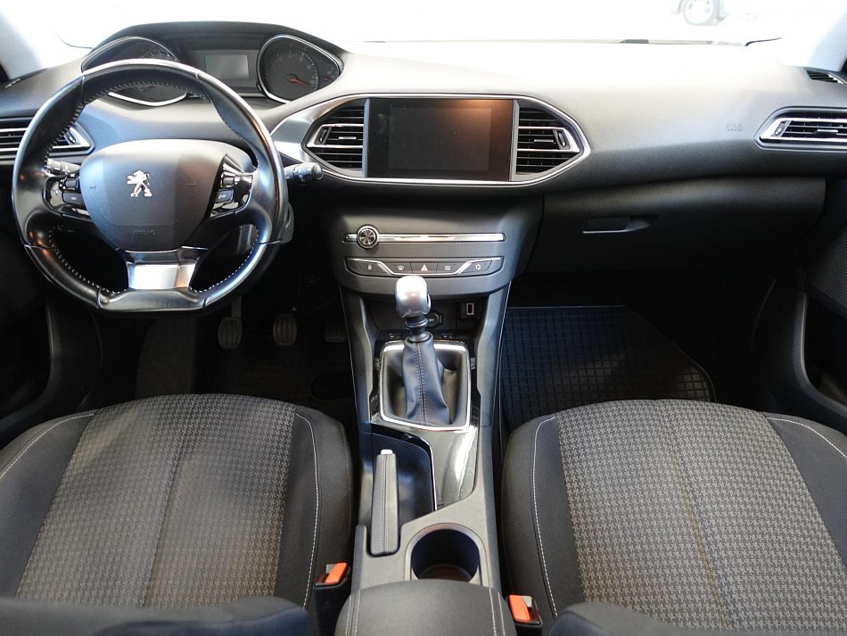 Peugeot 308 1.2 T 
