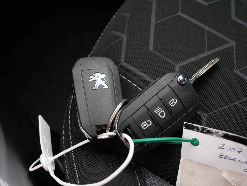 Peugeot 2008 1.2 PT Active