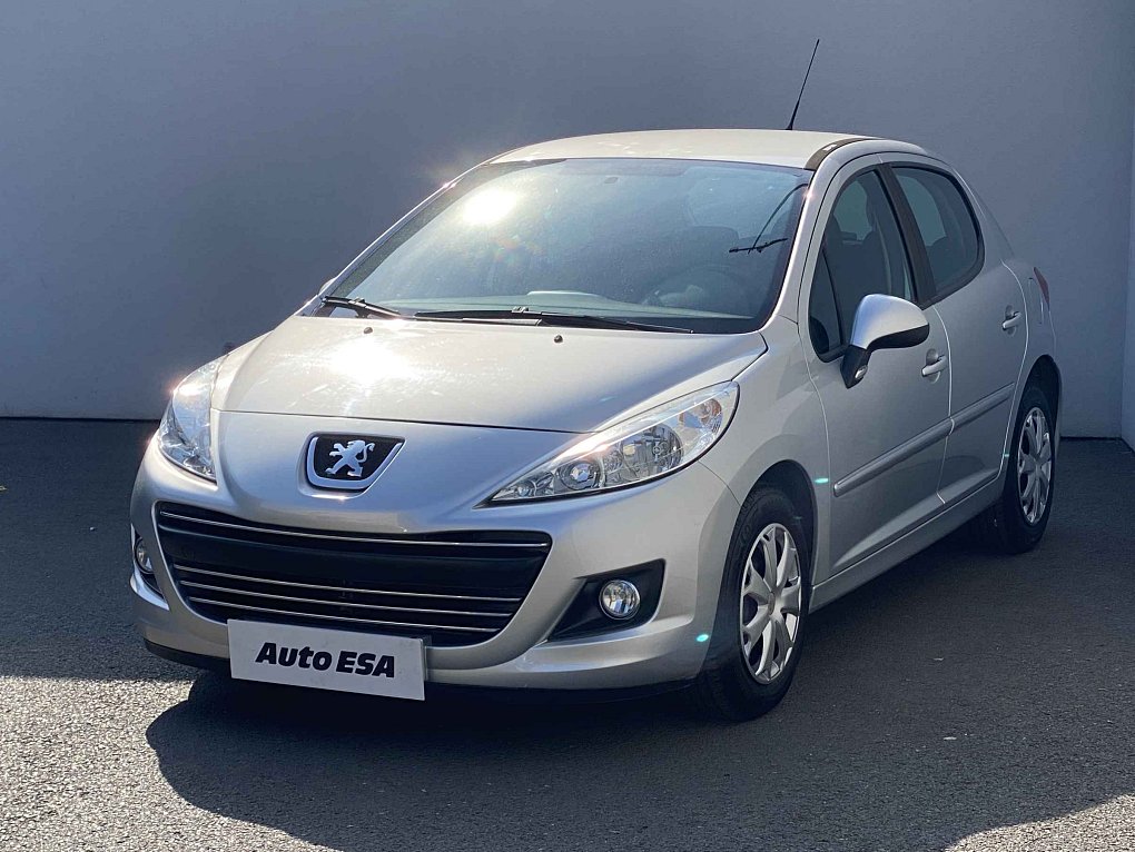 Peugeot 207 1.4i 