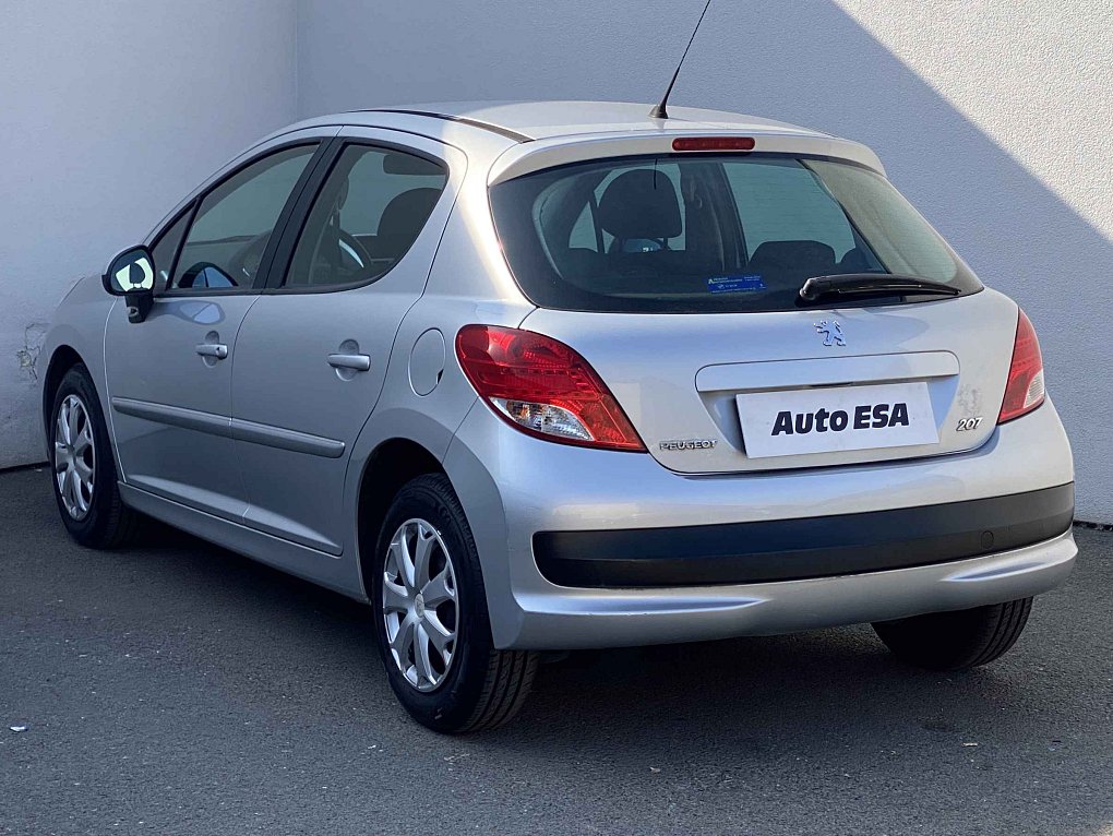 Peugeot 207 1.4i 