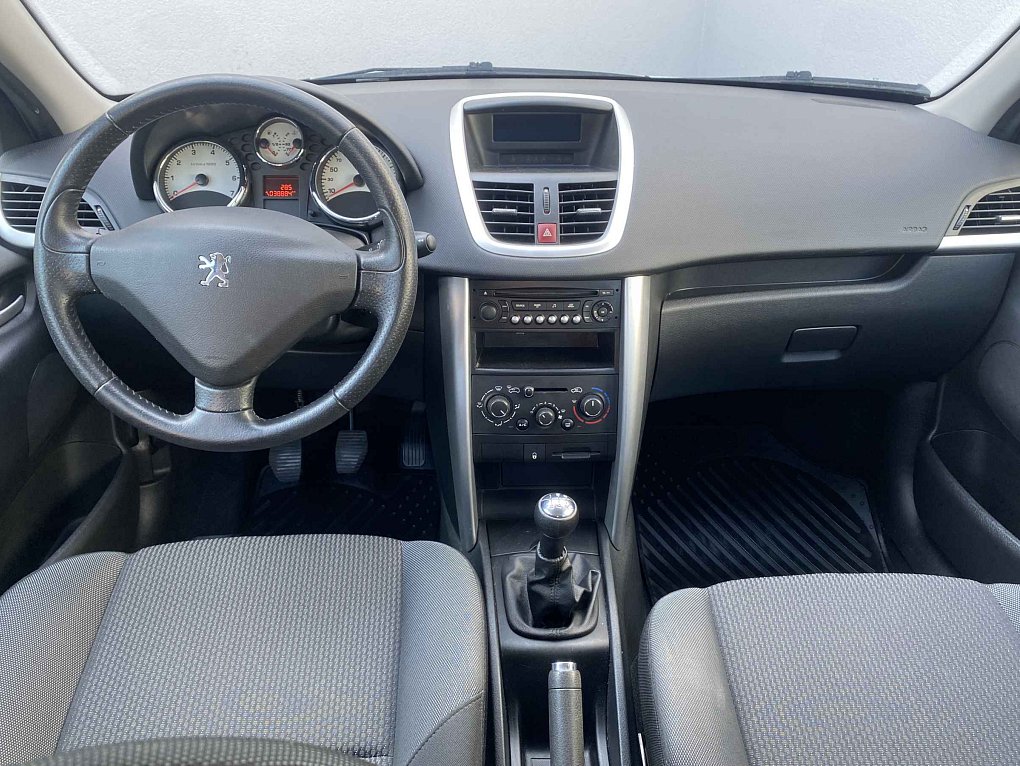 Peugeot 207 1.4i 