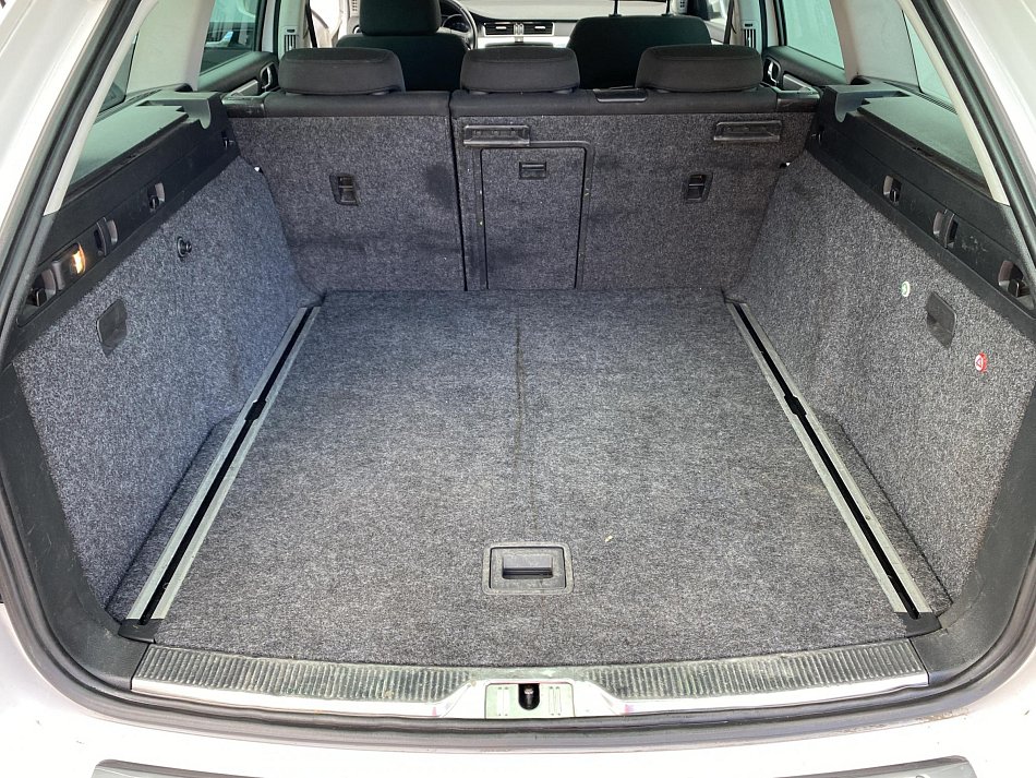 Škoda Superb II 2.0 TDi Family