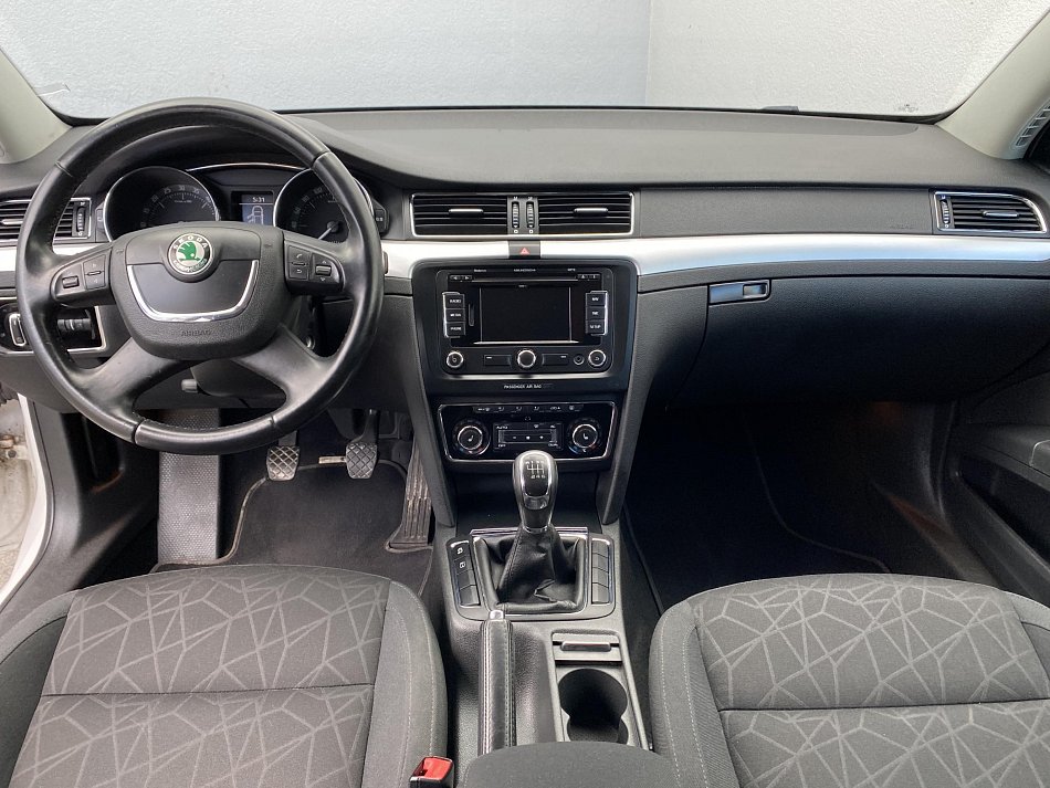 Škoda Superb II 2.0 TDi Family