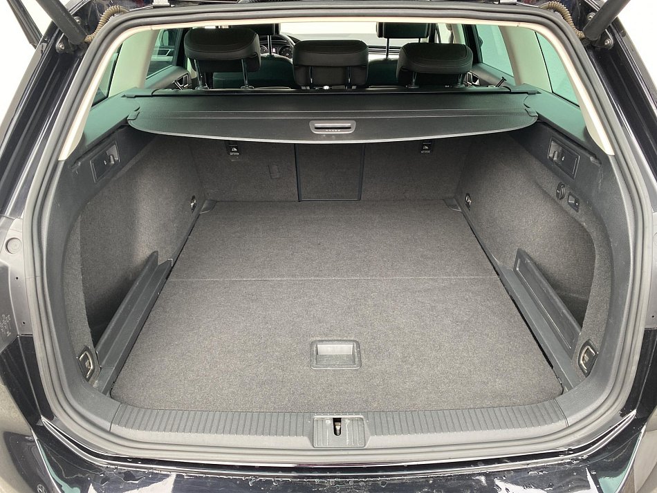 Volkswagen Passat 2.0 TDi Highline