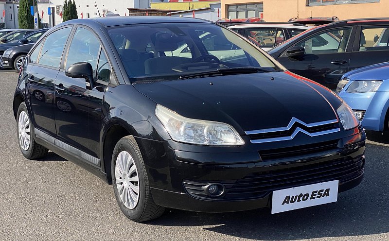 Citroën C4 1.4i 