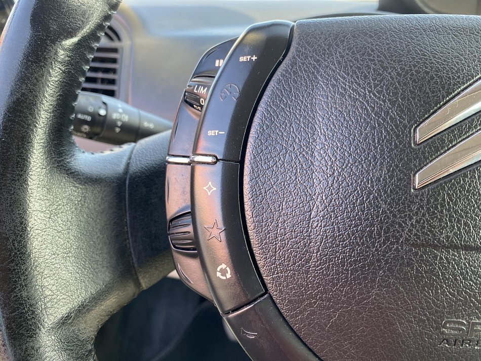 Citroën C4 1.4i 