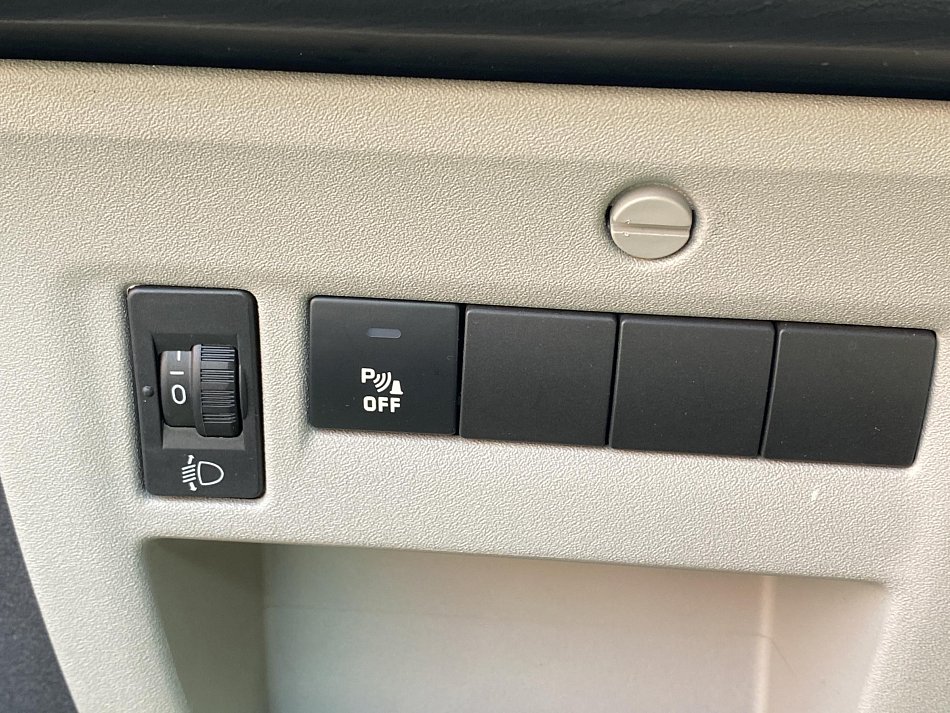 Citroën C4 1.4i 