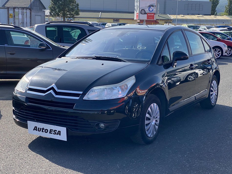 Citroën C4 1.4i 