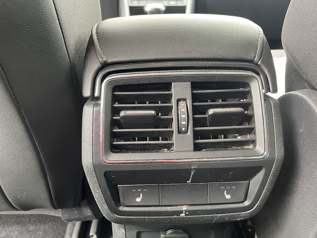 Škoda Karoq 2.0 TDi Ambition 4x4