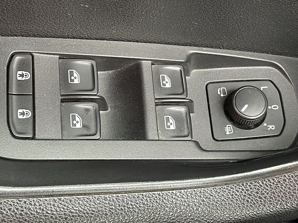 Škoda Karoq 2.0 TDi Ambition 4x4