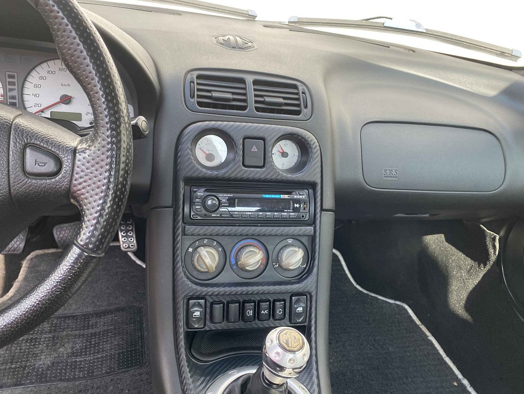 MG TF 1.6 i 