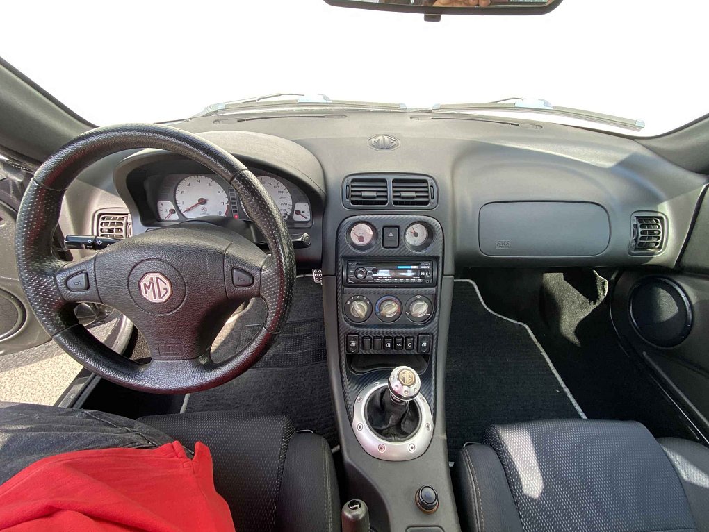 MG TF 1.6 i 
