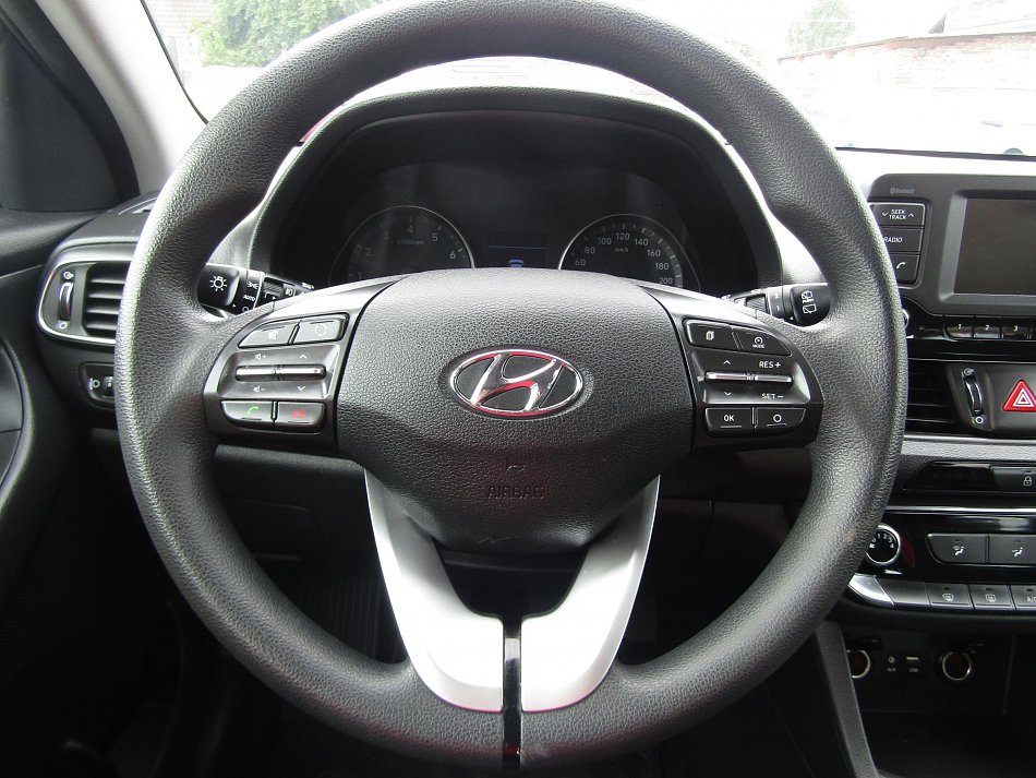 Hyundai I30 1.4 i 