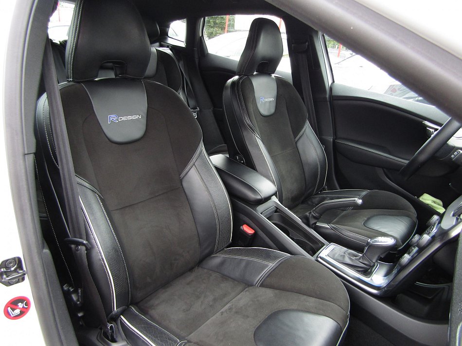 Volvo V40 2.0 D3 