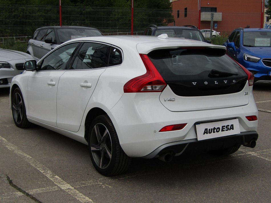 Volvo V40 2.0 D3 