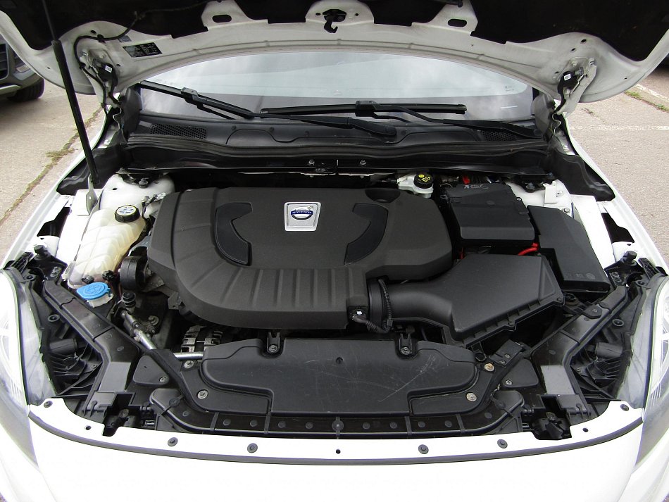 Volvo V40 2.0 D3 