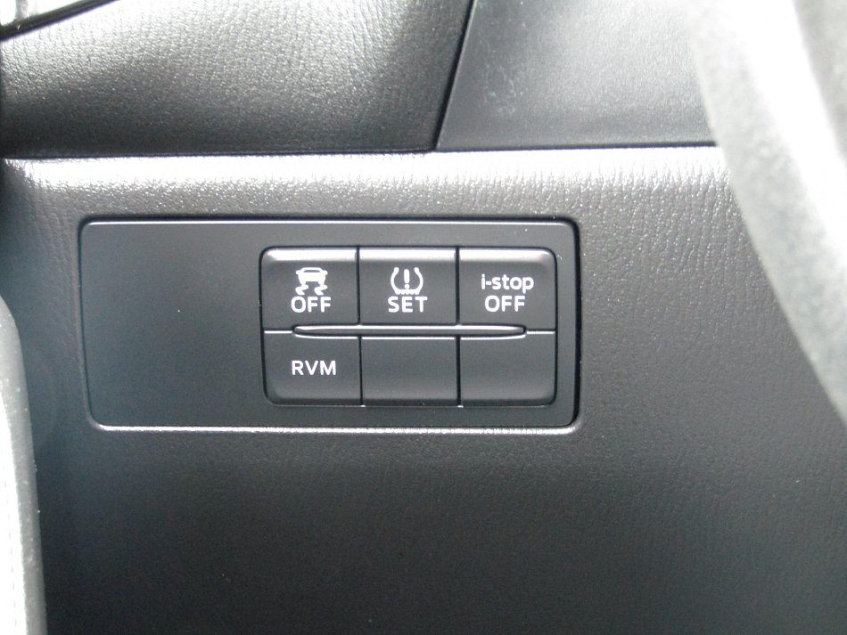Mazda 3 2.0 i 