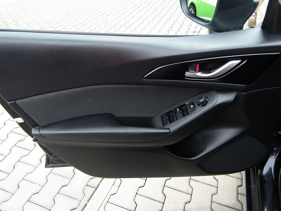 Mazda 3 2.0 i 