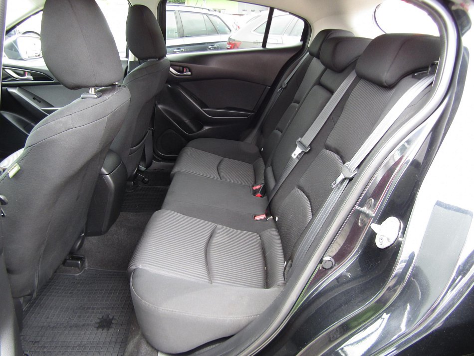 Mazda 3 2.0 i 