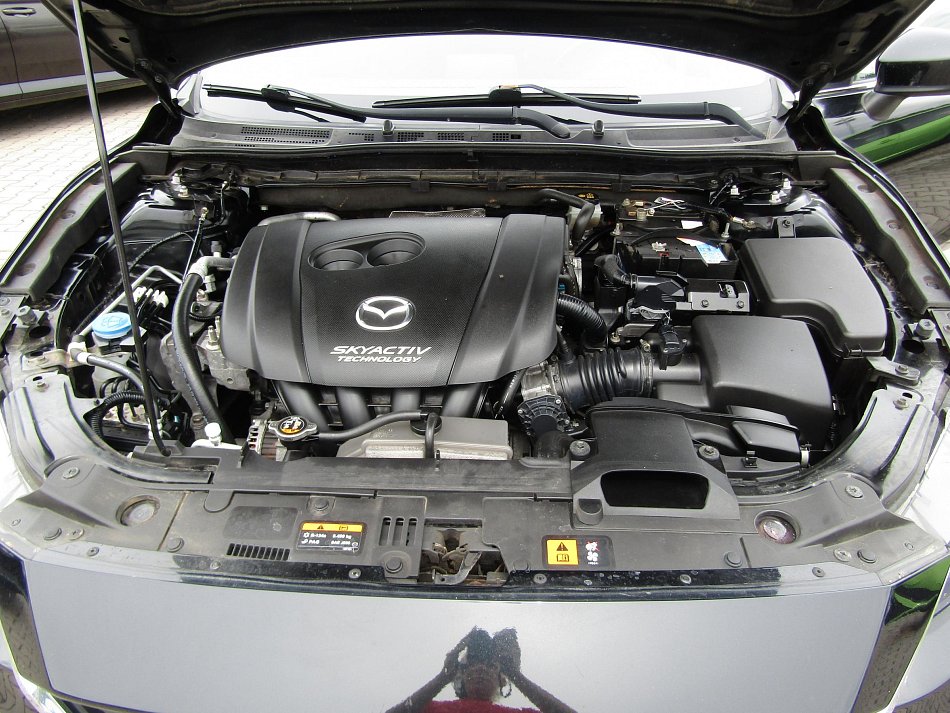 Mazda 3 2.0 i 
