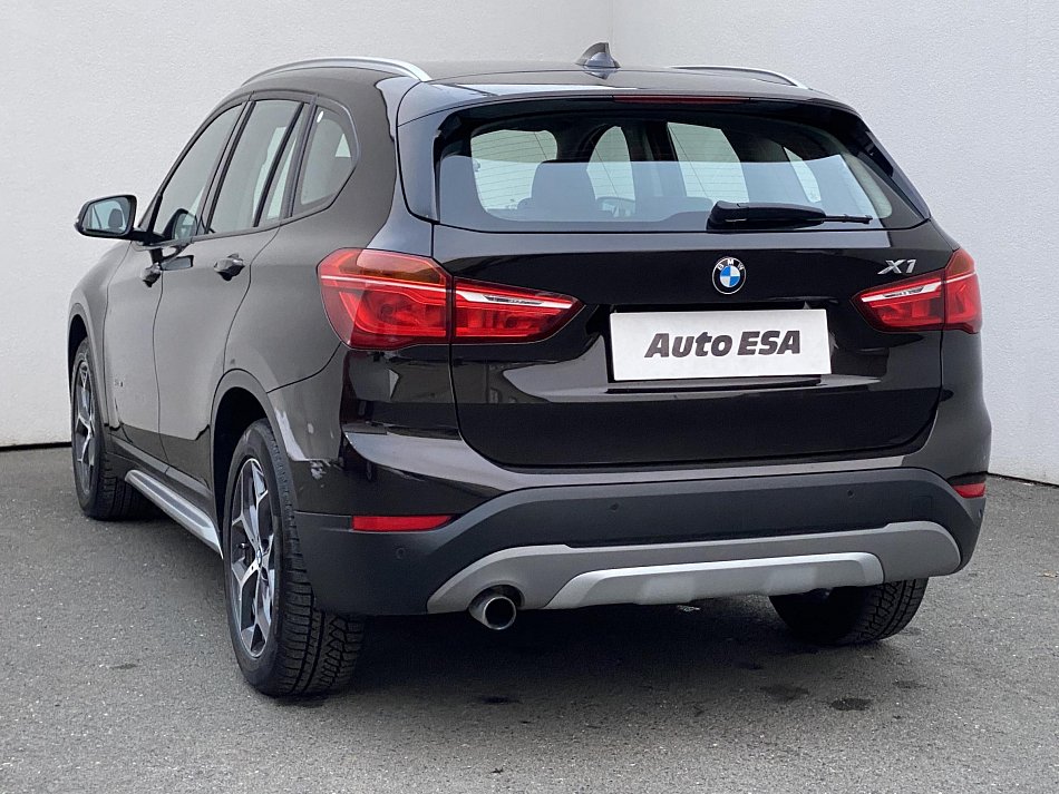 BMW X1 1.5i  sDrive 18i
