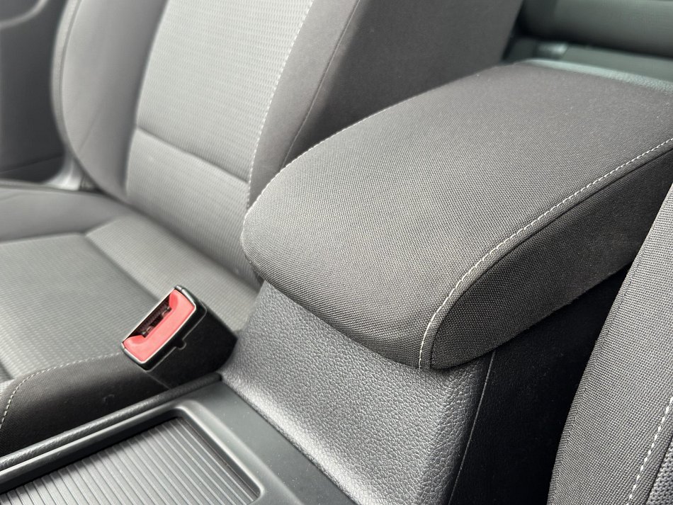 Volkswagen Golf 1.2TSI 