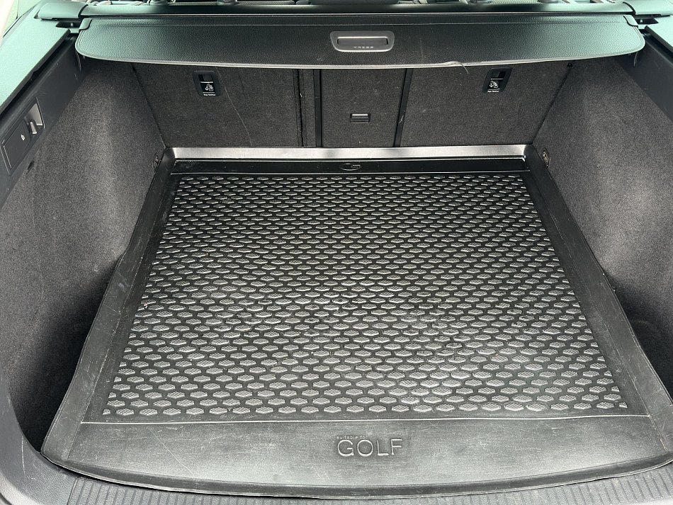 Volkswagen Golf 1.2TSI 