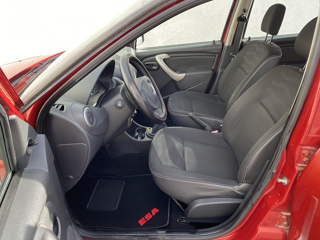 Dacia Sandero 1.6i Stepway