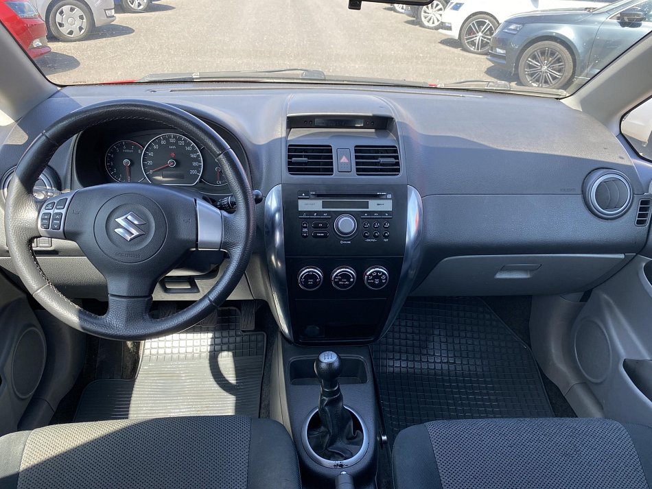 Suzuki SX4 1.6i  4WD