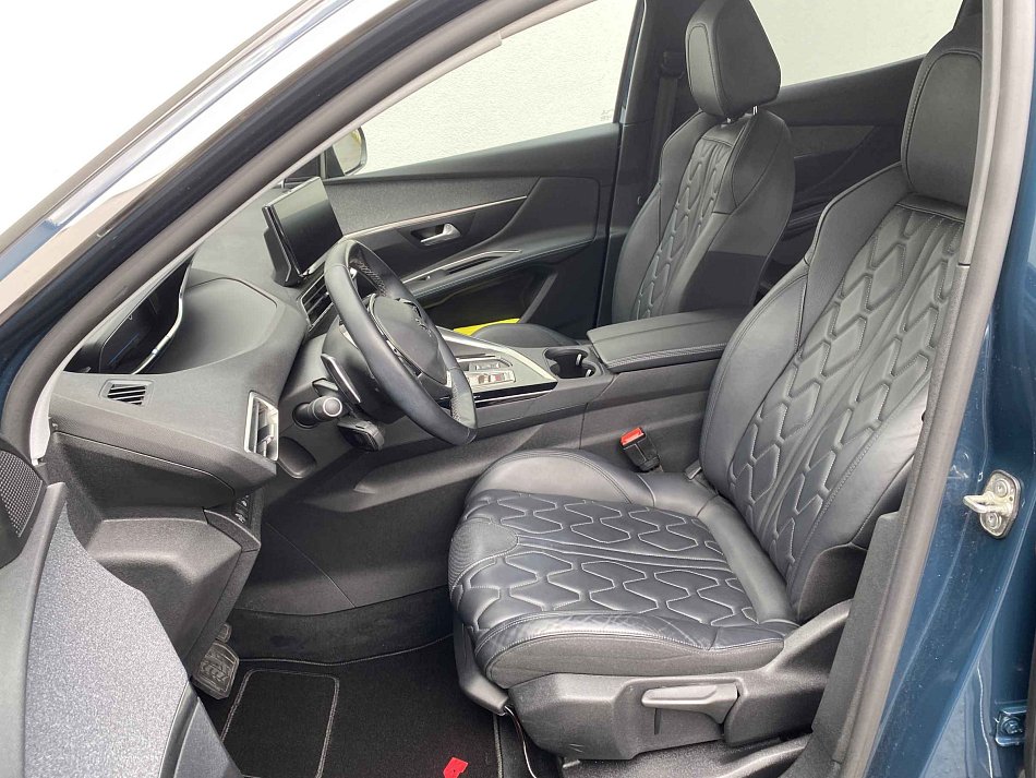 Peugeot 3008 1.2 PT Allure