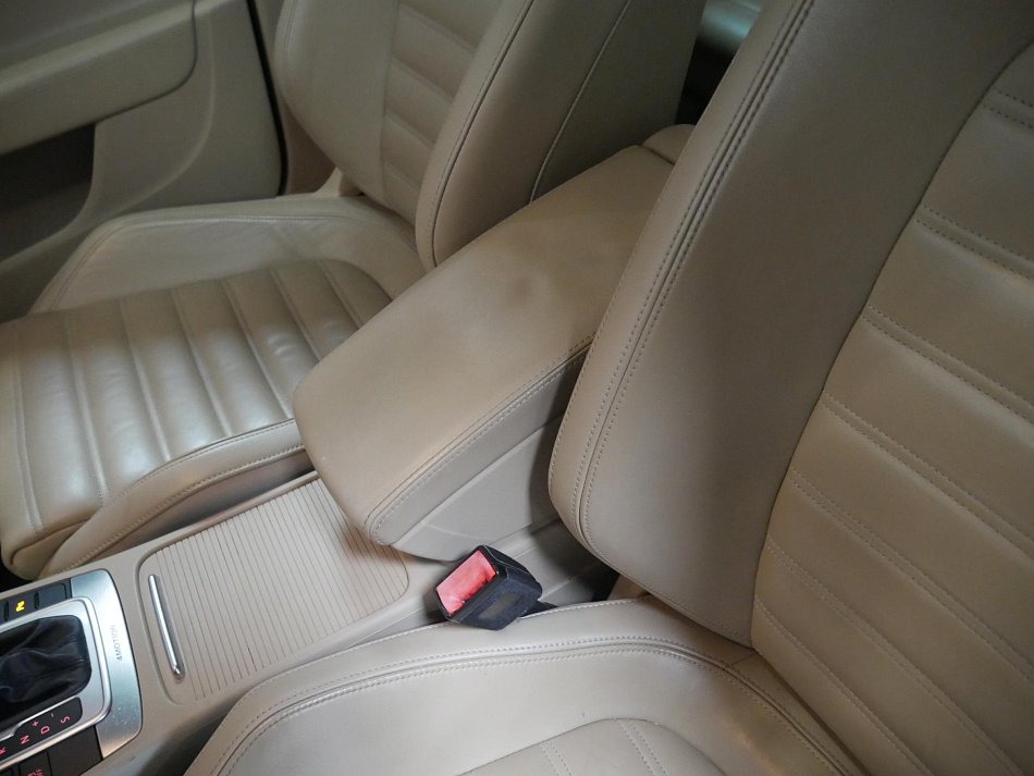 Volkswagen Passat 2.0TDI  4x4