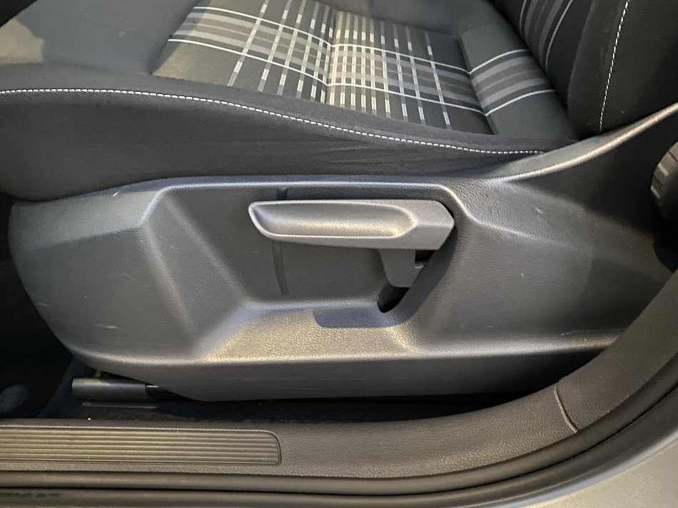 Volkswagen Sportsvan 1.2 TSi Lounge