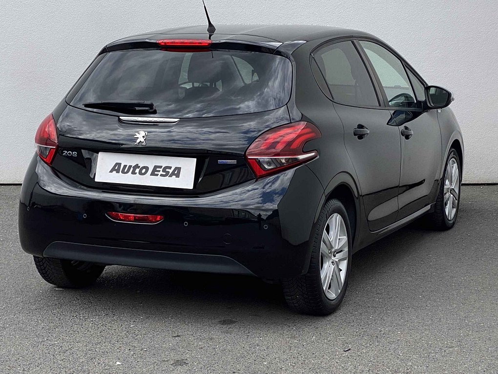 Peugeot 208 1.2 PT Style