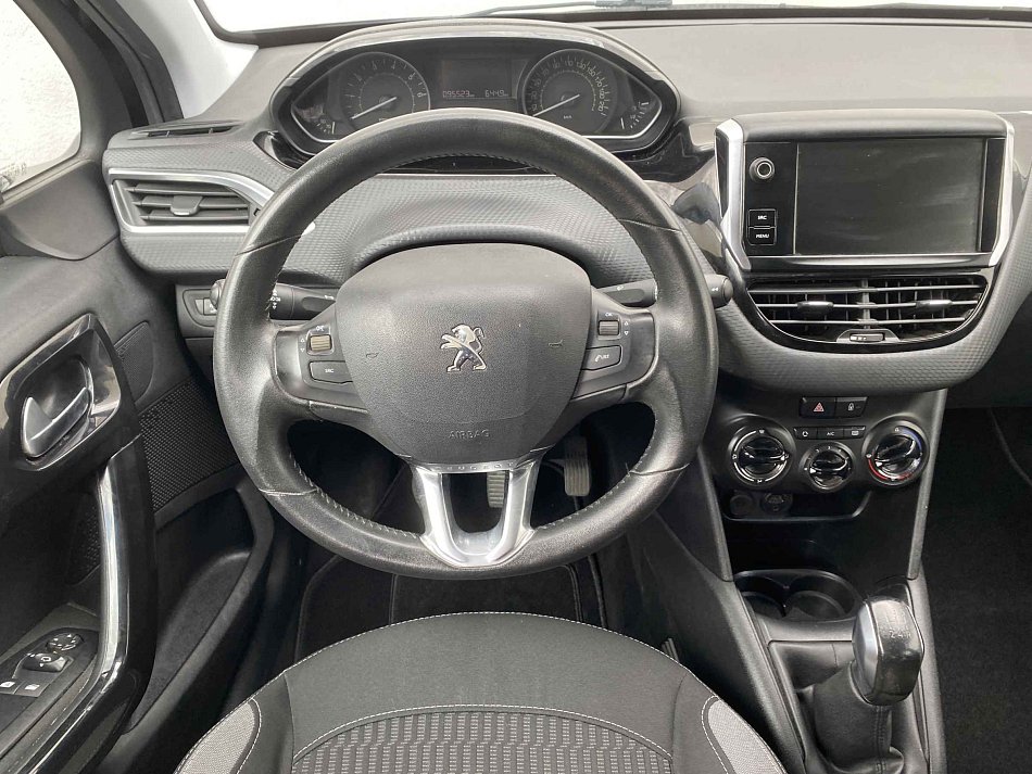 Peugeot 208 1.2 PT Style