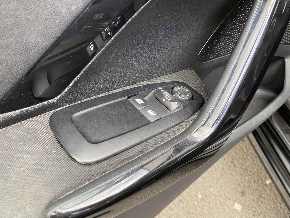 Peugeot 208 1.2 PT Style