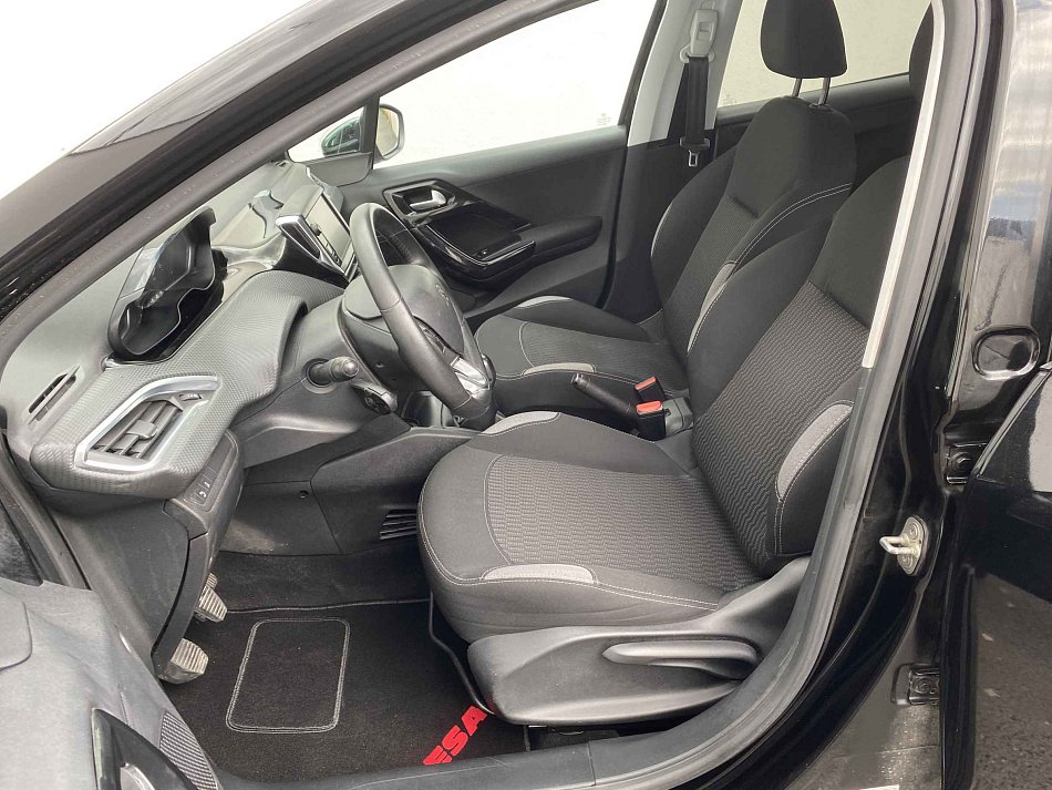Peugeot 208 1.2 PT Style