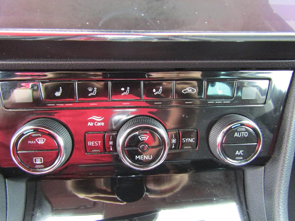 Škoda Superb III 2.0 tdi Style