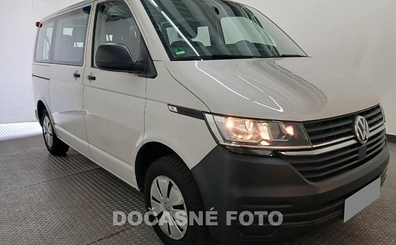 Volkswagen Transporter 2.0TDi  T6.1 9míst