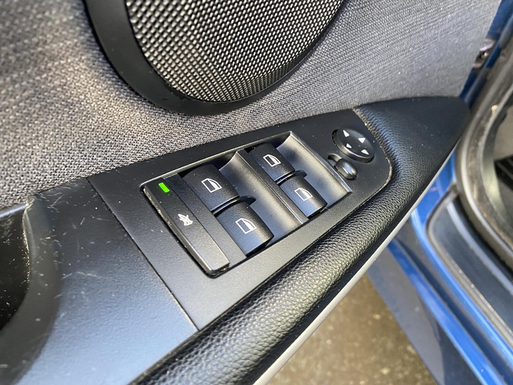 BMW Řada 3 2.0i  318i