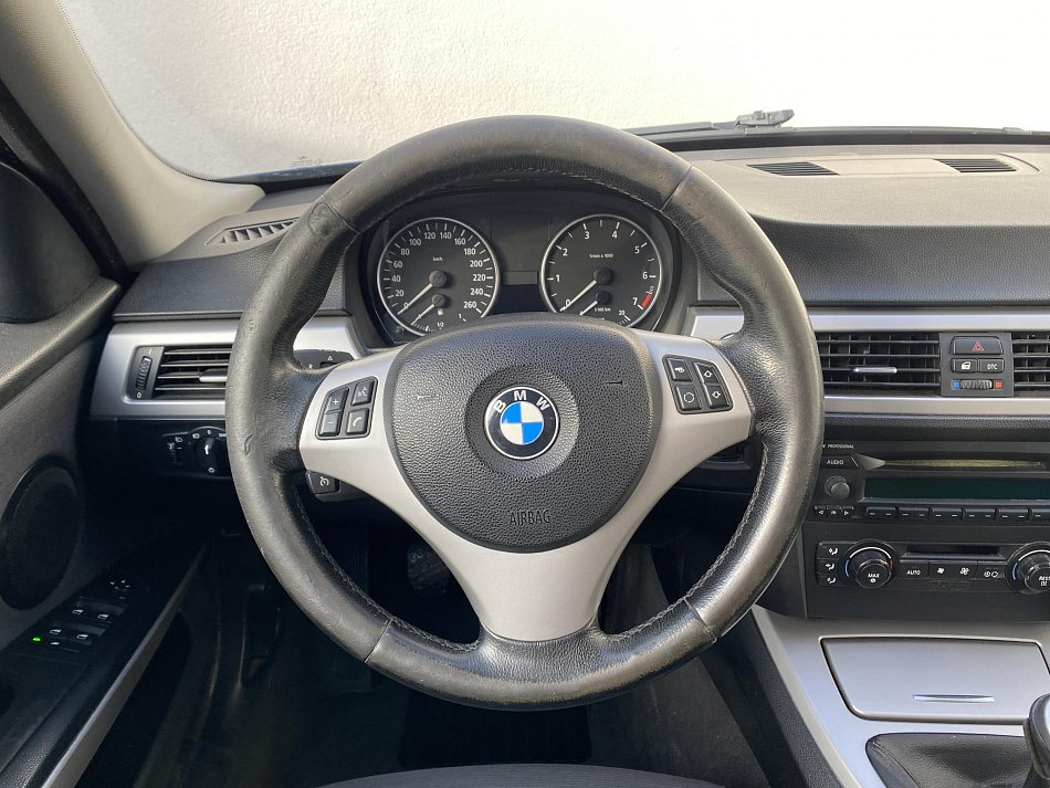 BMW Řada 3 2.0i  318i