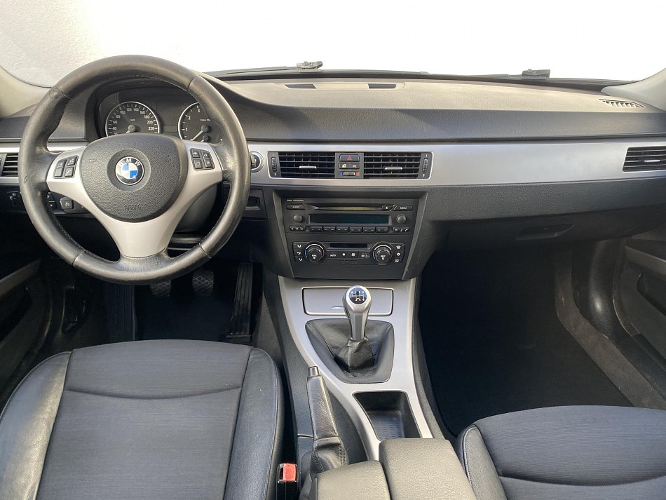 BMW Řada 3 2.0i  318i