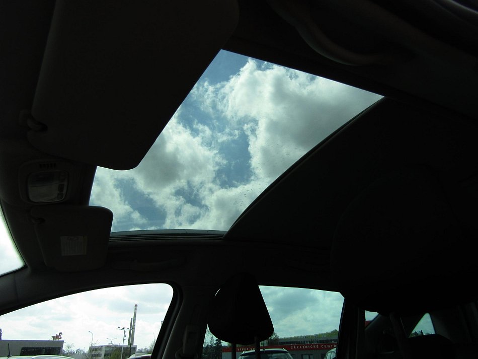 Peugeot 207 1.4i 
