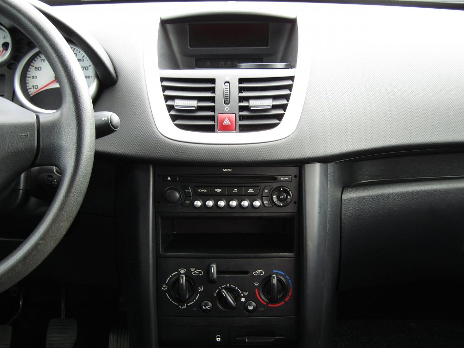 Peugeot 207 1.4i 